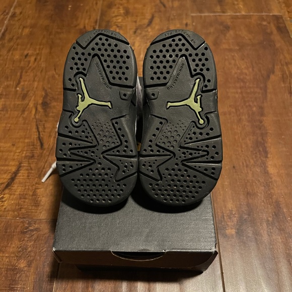 Nike Air Jordan 6 Retro (TD) - Picture 6 of 7